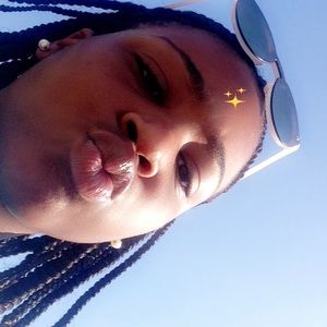 Meet your Posher, Zamariya